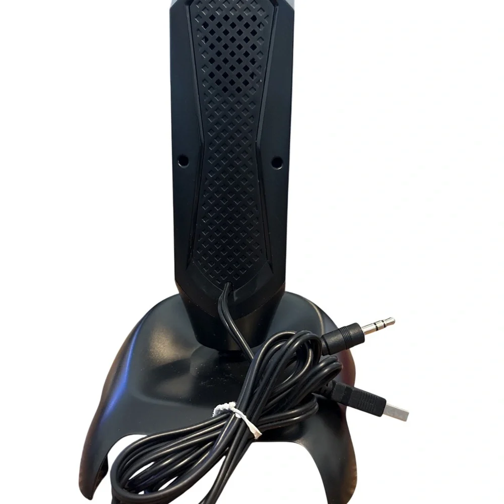 Black Wireless Headset Charging Stand with USB & Aux Cables